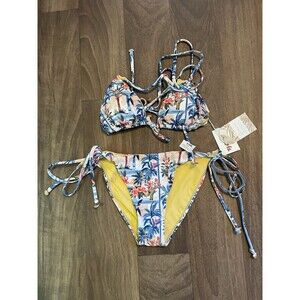 Escape to Paradise 2 Piece Bikini NWT medium Top and Bottom